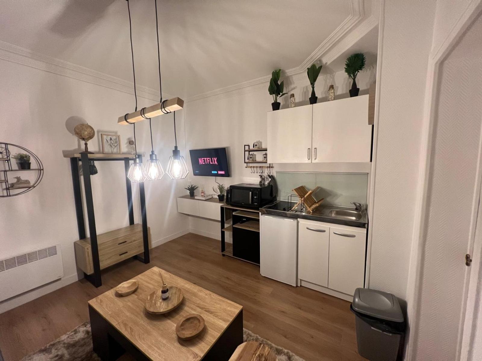 Studio Cosy Aux Portes De Paris - 2Pax Saint-Ouen  Ngoại thất bức ảnh