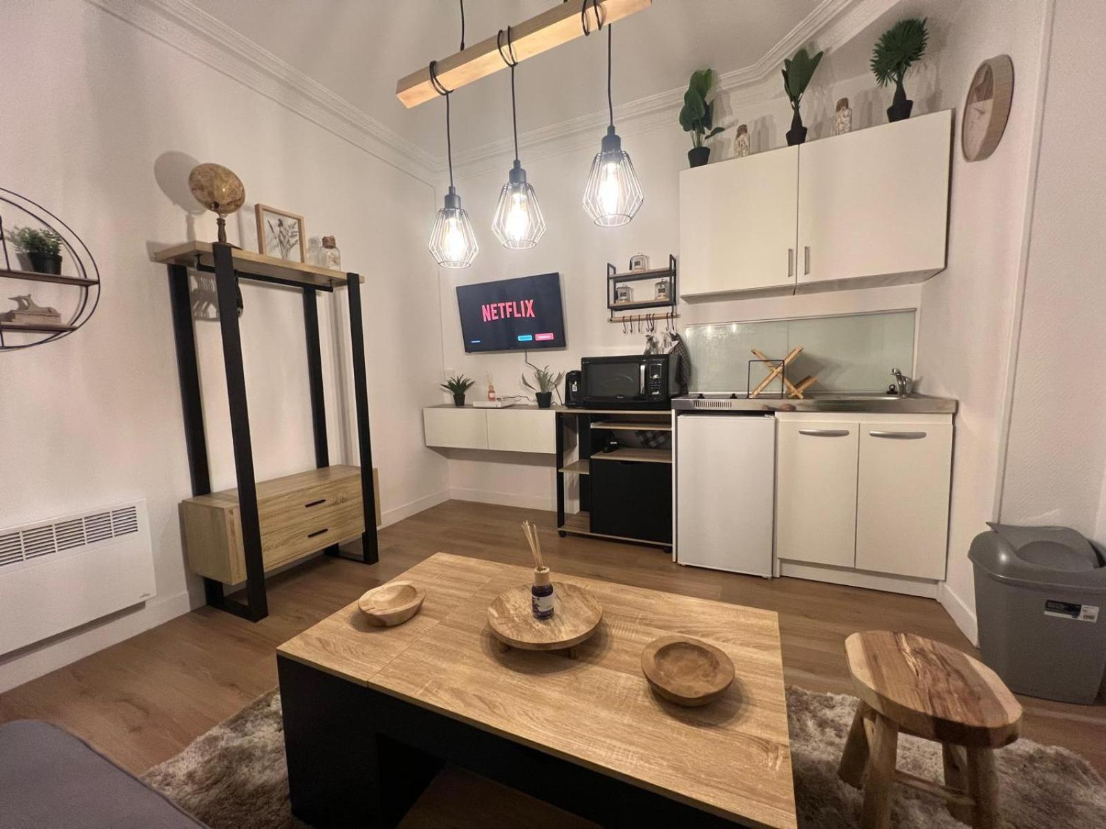 Studio Cosy Aux Portes De Paris - 2Pax Saint-Ouen  Ngoại thất bức ảnh